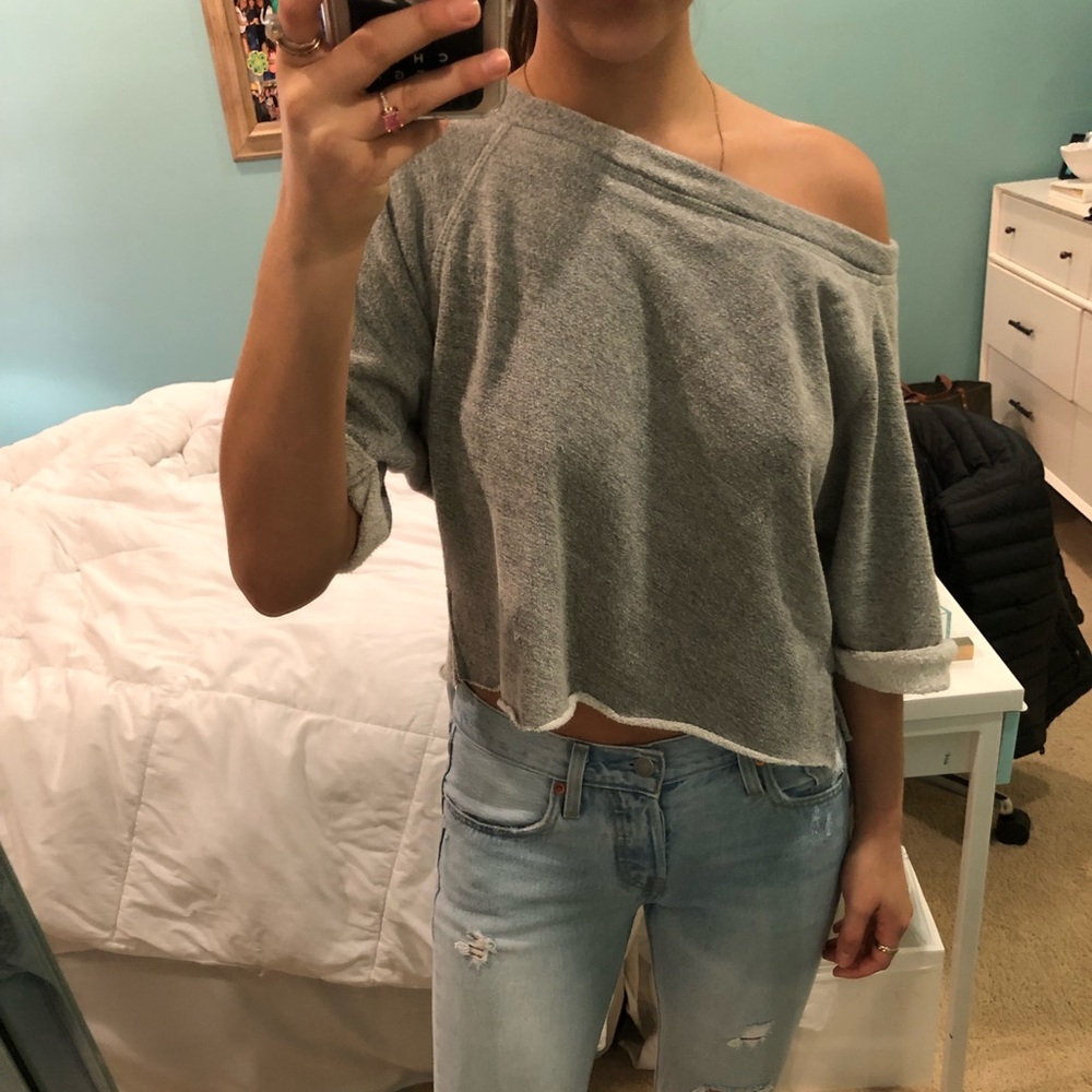 STILLWATER LA grey crop top!